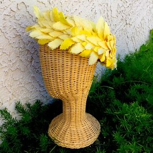 💛 VINTAGE yellow “LEAVES” hat!